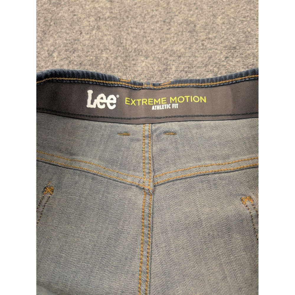 Lee Jeans Mens 50x30 Big Tall Blue Extreme Motion Athletic Denim Pants - Picture 3 of 9